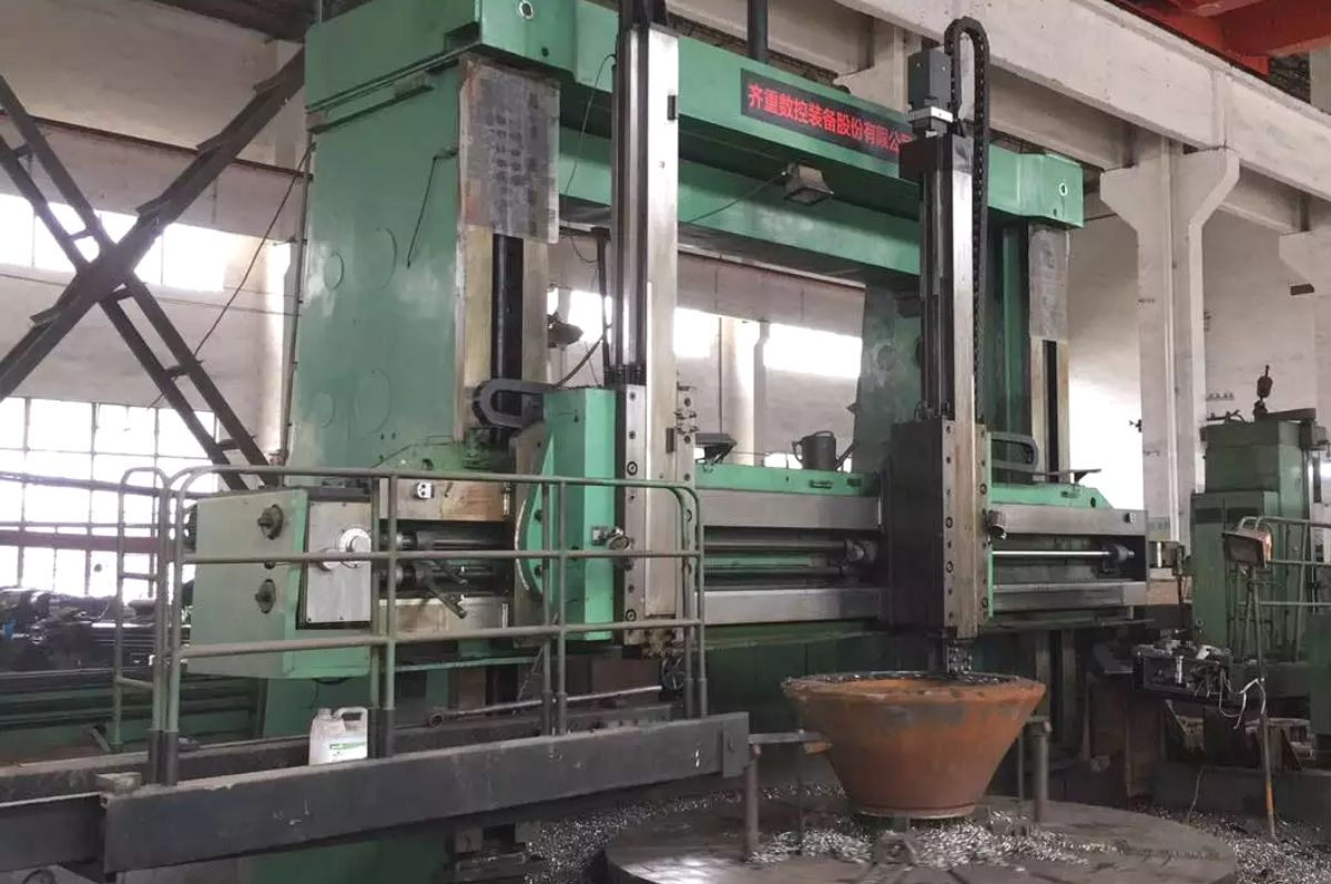 Double column vertical lathe